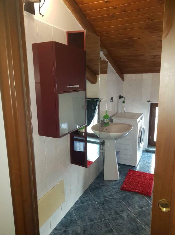 Appartamento Rouge Et Noir Saint-Vincent Esterno foto